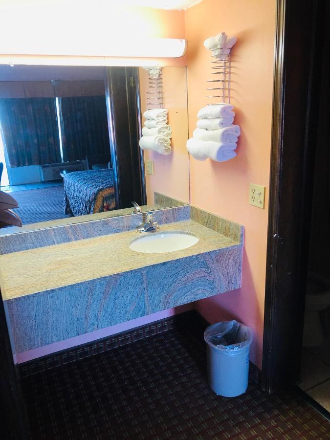 Regency Inn Motel El Reno Eksteriør billede
